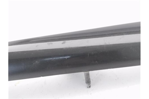 Recambio de moldura porton trasero para peugeot 206 1.4 i referencia OEM IAM 9648068077 9648068177 