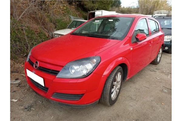 opel astra h berlina (2004) del año 