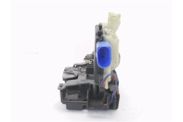Recambio de cierre electromagnetico delantero derecho para seat ibiza (6l1) 1.9 tdi referencia OEM IAM 7E1837016A  