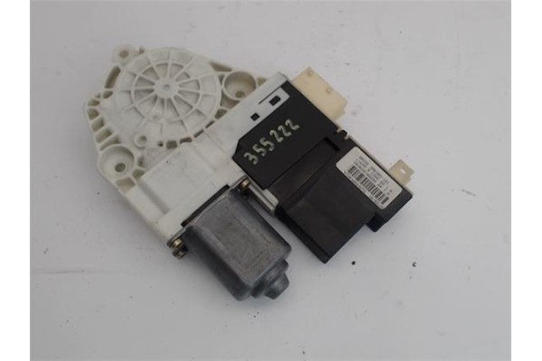 Recambio de motor elevalunas delantero izquierdo para citroen c4 berlina 1.6 hdi referencia OEM IAM   