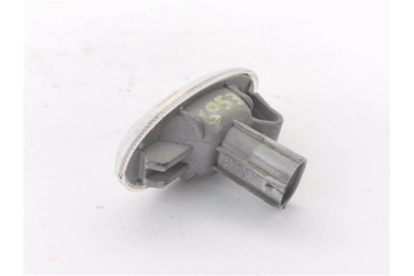 Recambio de piloto intermitente lat. delantero derecho para mazda 5 2.0 referencia OEM IAM P2829 E13010635 