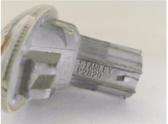 Recambio de piloto intermitente lat. delantero derecho para mazda 5 2.0 referencia OEM IAM P2829 E13010635 