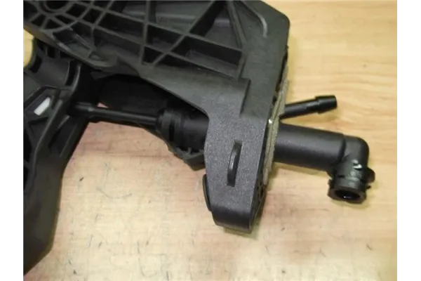 Recambio de pedal embrague para seat ibiza berlina (6j5) 1.4 tsi referencia OEM IAM 6Q1721503M 00849631 