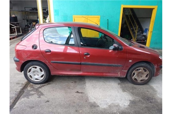 peugeot 206 del año 2002