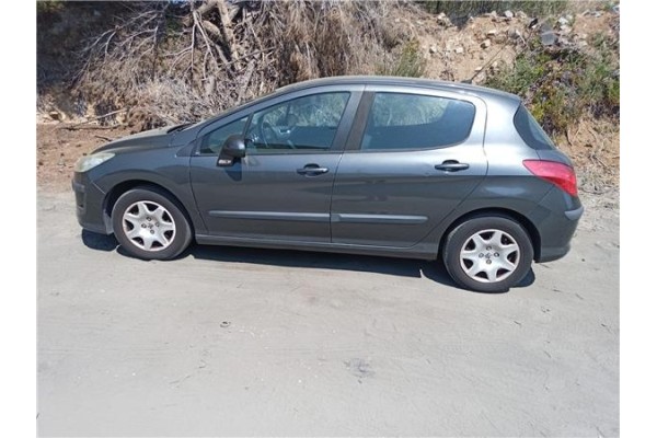 peugeot 308 del año 2008