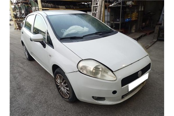 fiat punto / grande punto (199) del año 2011