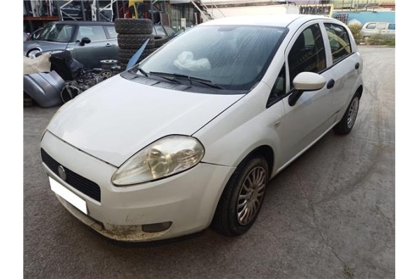 fiat punto / grande punto (199) del año 2011