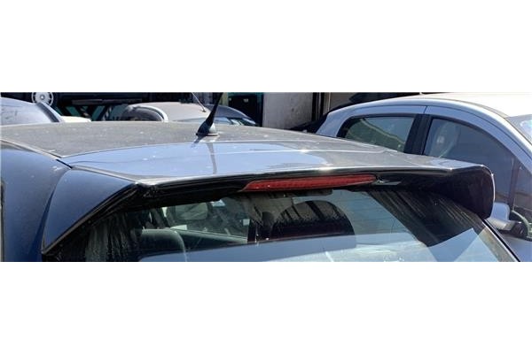 Recambio de aleron trasero para honda civic berlina 3 (ep) 1.6i sport referencia OEM IAM 71700S5SE01ZA  