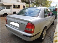 mazda 323 f/s berlina (bj) del año 2000