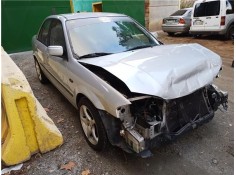 mazda 323 f/s berlina (bj) del año 2000