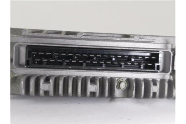 Recambio de centralita abs para renault r 19 berl. con portón (b/c53) 1.8 16v (b/c53d) referencia OEM IAM 7700792379 S101305001B