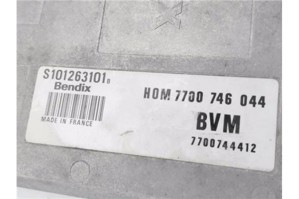 Recambio de centralita para renault r 19 berl. con portón (b/c53) 1.7 (b/c53b) referencia OEM IAM 7700746044 S101263101B 