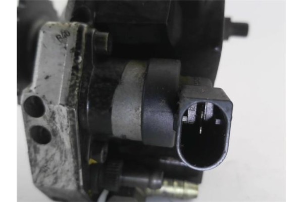 Recambio de bomba inyectora para bmw serie 3 berlina (e46) 2.0 320d referencia OEM IAM 7788670 0445010045 