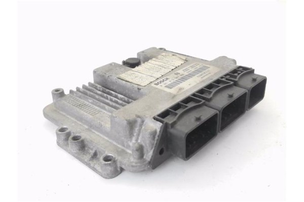 Recambio de centralita para renault megane ii coupé-cabriolet (em0/1_) 1.9 dci referencia OEM IAM 8200705747 281013907 