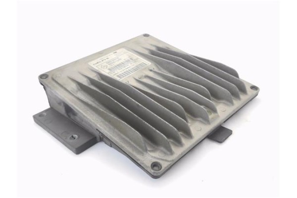 Recambio de centralita para renault megane ii sedán (lm0/1_) 1.5 dci referencia OEM IAM 8200399038 8200513163 