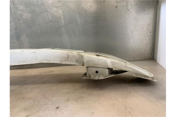 Recambio de refuerzo paragolpes para opel movano furgón/combi 2.5 combi corto l1h1 2.8t referencia OEM IAM 9120936  