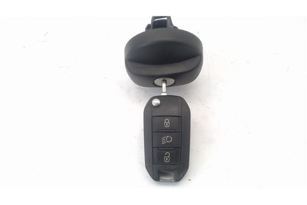 Recambio de tapon combustible para peugeot 208 referencia OEM IAM 1508G0  