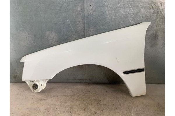 Recambio de aleta delantero izquierda para peugeot 205 xrd 1.8 referencia OEM IAM   
