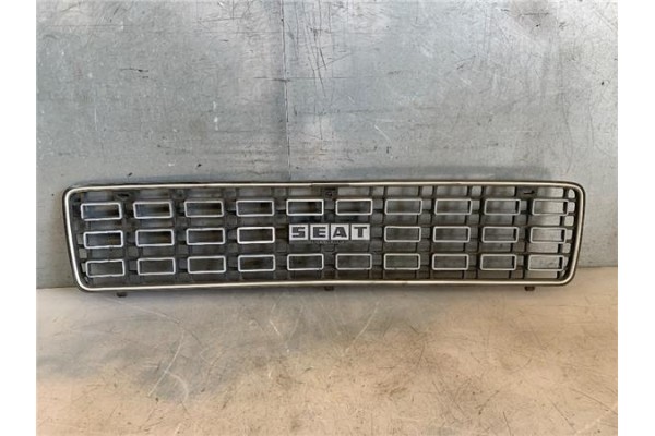 Recambio de rejilla capo para seat 127 (127a) 0.9 referencia OEM IAM HB53011006  