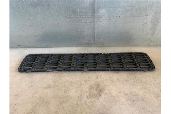 Recambio de rejilla capo para seat 127 (127a) 0.9 referencia OEM IAM HB53011006  