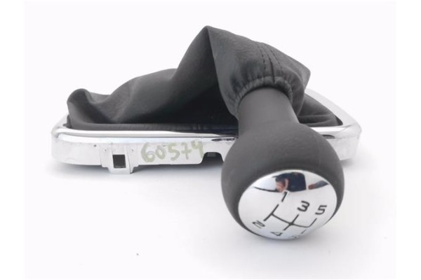 Recambio de pomo palanca cambio para peugeot 407 sw 1.6 business line referencia OEM IAM 2403P2  