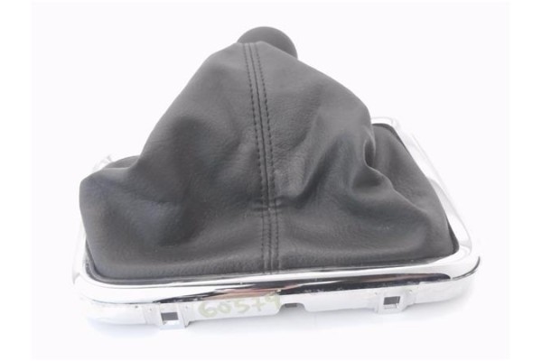 Recambio de pomo palanca cambio para peugeot 407 sw 1.6 business line referencia OEM IAM 2403P2  