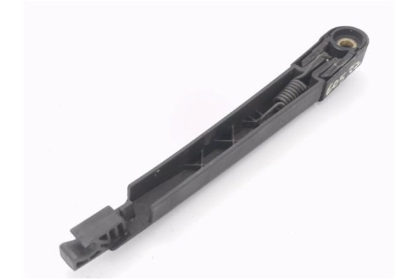 Recambio de brazo limpiaparabrisas trasero para mazda 5 2.0 referencia OEM IAM C23567421A  