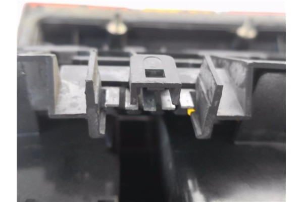 Recambio de piloto trasero derecho para seat ibiza 1.2 referencia OEM IAM A2810881 E10153361R3 