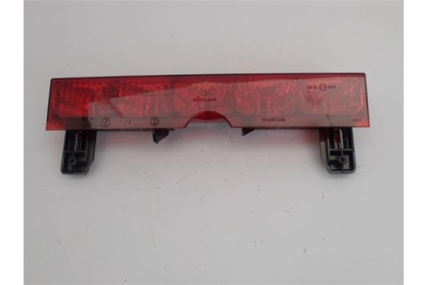 Recambio de luz central de freno para citroen c4 coupe 1.6 vtr plus referencia OEM IAM   