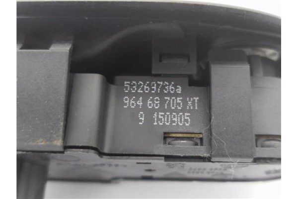 Recambio de mando elevalunas delantero izquierdo para peugeot 407 sw 1.6 business line referencia OEM IAM 96468705XT 53269736A 