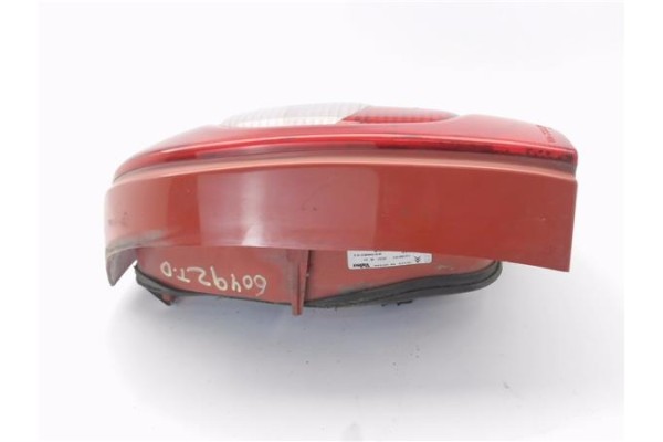 Recambio de piloto trasero derecho para citroen xsara picasso 1.6 referencia OEM IAM 9631563980 89300241 