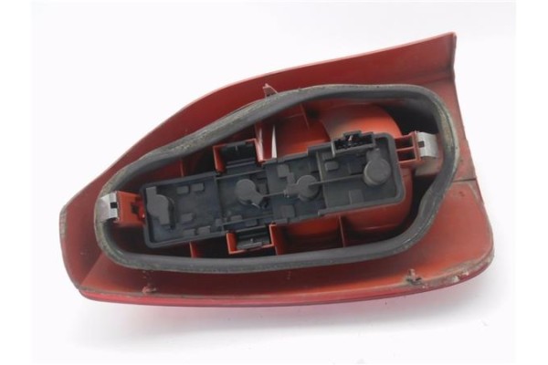 Recambio de piloto trasero derecho para citroen xsara picasso 1.6 referencia OEM IAM 9631563980 89300241 