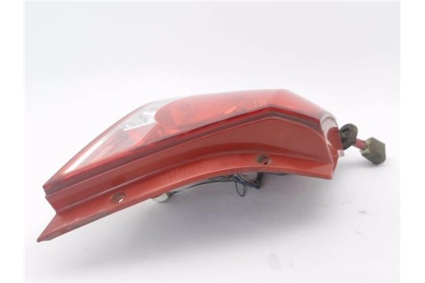 Recambio de piloto trasero izquierdo para chevrolet kalos 1.2 se referencia OEM IAM 300266L  