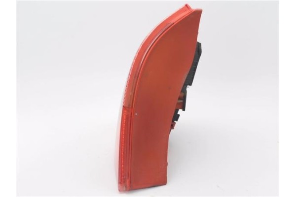 Recambio de piloto trasero izquierdo para renault clio ii (xbo) 1.4 75cv referencia OEM IAM 7700410515  