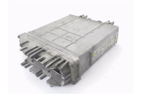 Recambio de centralita para renault megane i coupe (da0) 1.9 1.6e alize referencia OEM IAM 7700113863 281001969 