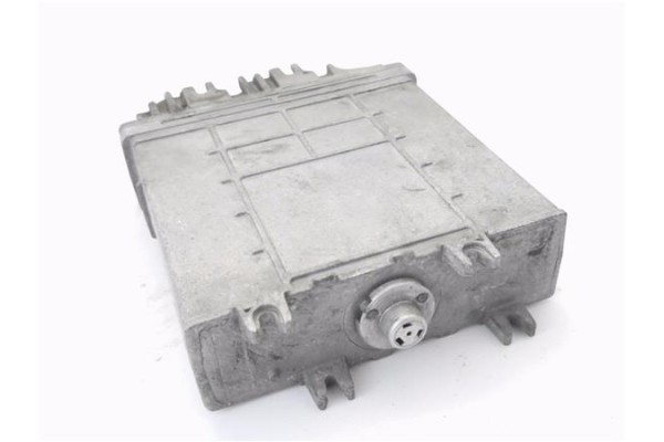 Recambio de centralita para renault megane i coupe (da0) 1.9 1.6e alize referencia OEM IAM 7700113863 281001969 