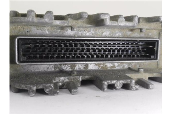 Recambio de centralita para renault megane i coupe (da0) 1.9 1.6e alize referencia OEM IAM 7700113863 281001969 