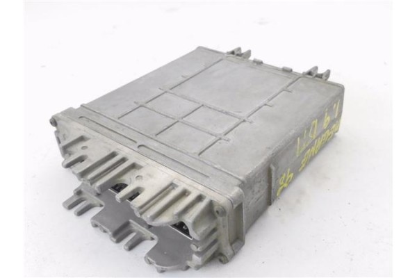 Recambio de centralita para renault megane i (ba0/1_) 1.9 dti referencia OEM IAM 7700105622 281001810 