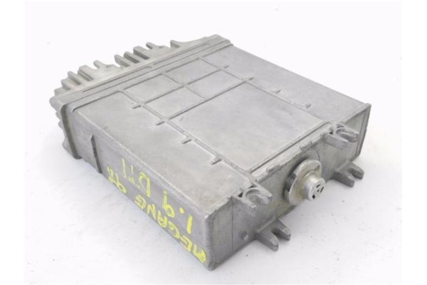 Recambio de centralita para renault megane i (ba0/1_) 1.9 dti referencia OEM IAM 7700105622 281001810 