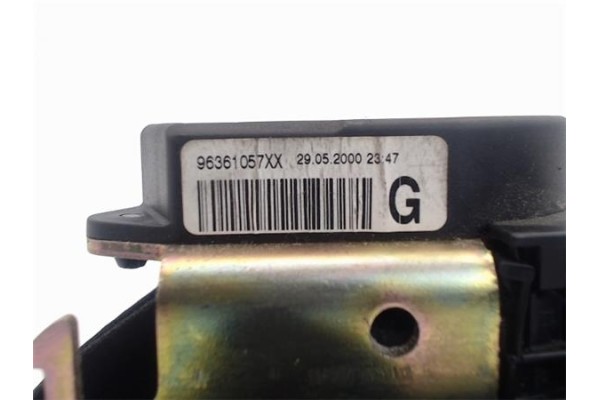 Recambio de cinturon seguridad delantero izquierdo para peugeot 206 1.6 i referencia OEM IAM 96361057XX  