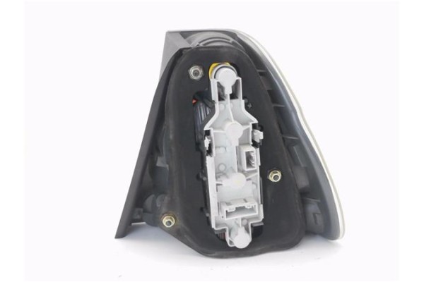 Recambio de piloto trasero izquierdo para bmw serie 3 compacto (e46) 1.8 316ti referencia OEM IAM 6920245 6,32169E+11 