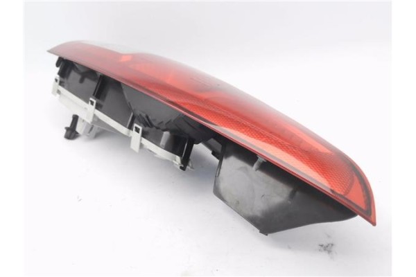 Recambio de piloto trasero derecho para ford fusion (cbk) 1.4 tdci referencia OEM IAM E410875  