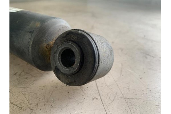 Recambio de amortiguador trasero izquierdo para citroen jumpy 2.0 combi confort (8/9 plazas) referencia OEM IAM   