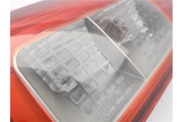 Recambio de piloto trasero izquierdo para ford fusion (cbk) 1.4 tdci referencia OEM IAM E410875  