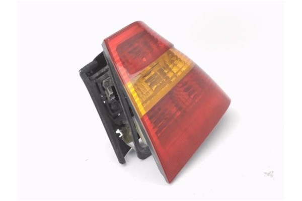 Recambio de piloto trasero derecho para bmw serie 3 berlina (e46) 2.0 320d referencia OEM IAM 63218383100  