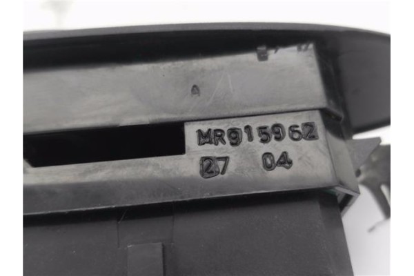 Recambio de mando elevalunas delantero izquierdo para mitsubishi space star (dg0) 1.3 16v (dg1a) referencia OEM IAM MR915962  