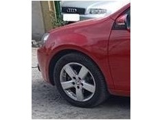 Recambio de aleta delantero izquierda para volkswagen golf vi (5k1) 1.6 advance referencia OEM IAM 5K6821021B  