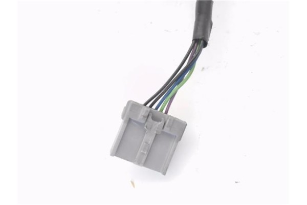 Recambio de retrovisor electrico izquierdo para nissan primera berlina (p12) 1.9 dci referencia OEM IAM 96302BA420 E9014180 