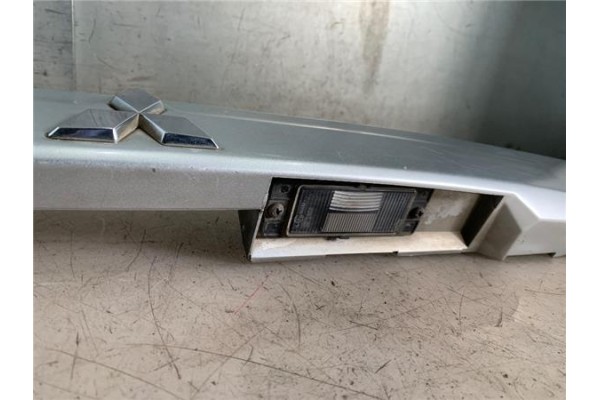 Recambio de moldura porton trasero para mitsubishi space star (dg0) 1.9 1900 di-d plus referencia OEM IAM 8341A016  