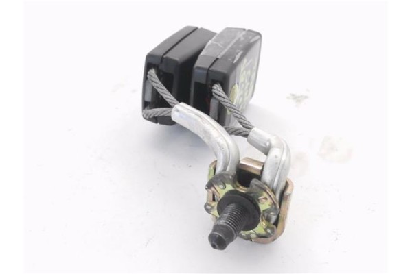 Recambio de anclaje cinturon trasero izquierdo para volkswagen passat berlina (3c2) 2.0 tdi 16v referencia OEM IAM 3C0857739B  